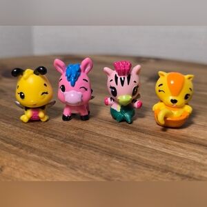 Hatchimals CollEGGtibles Donkemu, Beebull, Mer-Zebrush, Armadillark Mini Figures